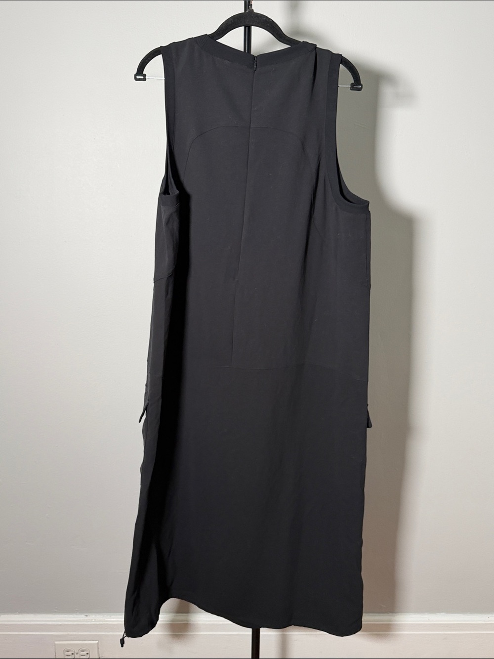 NWOT New Lululemon Pocketed Drop-Waist Midi Dress Black - Picture 6 of 9